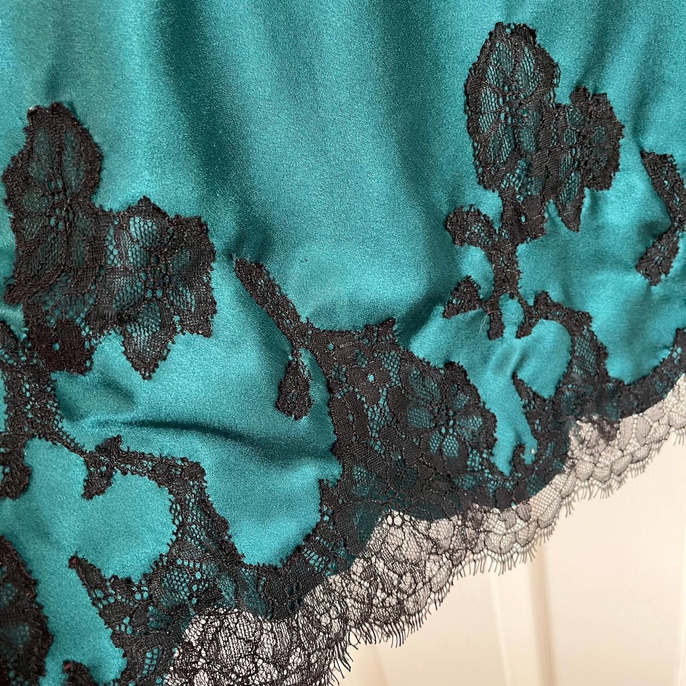 Victoria’s Secret• Lace Appliqué Satin Slip Chemise - Picture 8 of 13